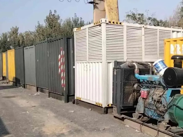 磐石200KW柴油发电机机组每小时油耗是多少？